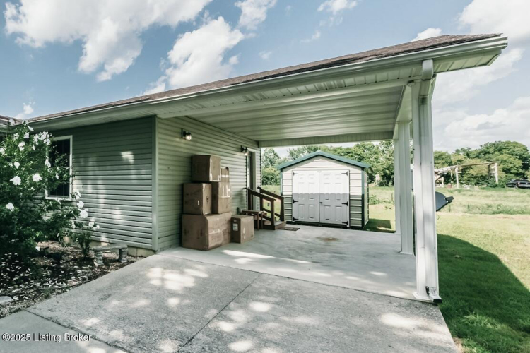 Listing Image 35