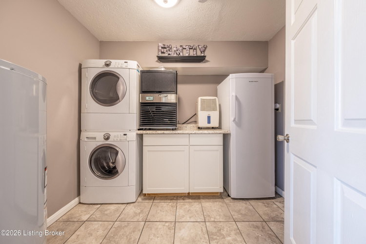 Listing Image 56