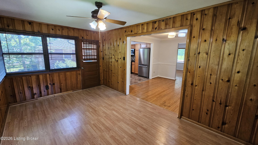 Listing Image 54
