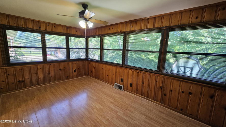 Listing Image 56