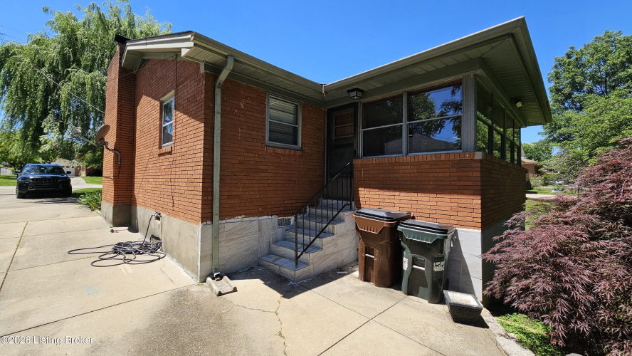 Listing Image 57
