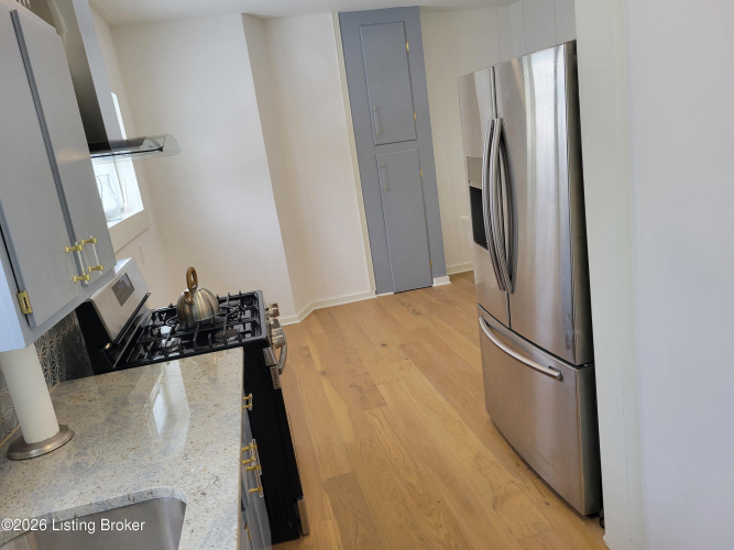 Listing Image 22