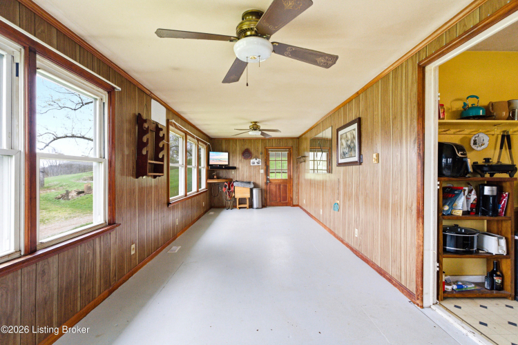 Listing Image 32