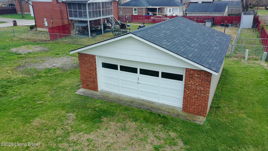 Listing Image 5