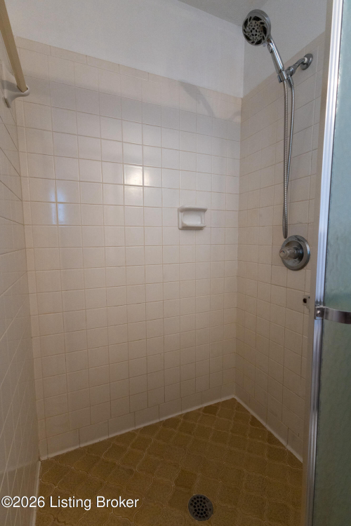 Listing Image 54