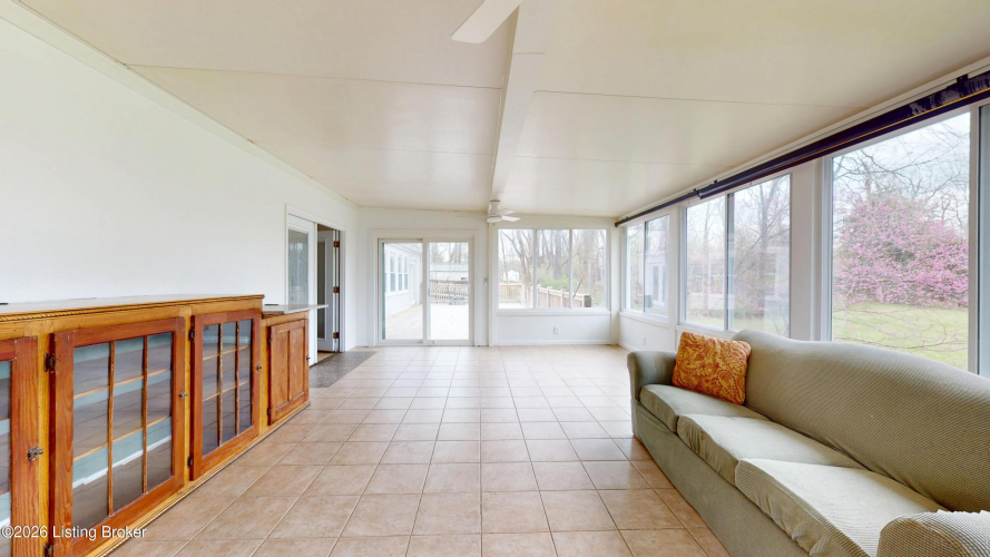 Listing Image 43