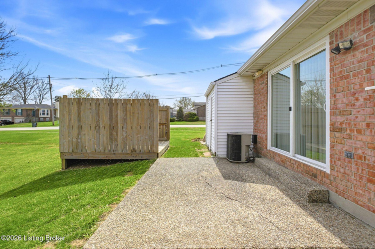 Listing Image 28