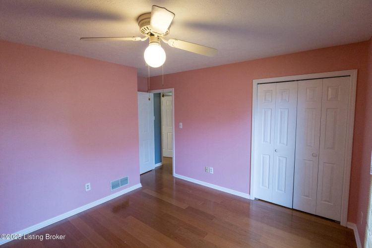 Listing Image 29