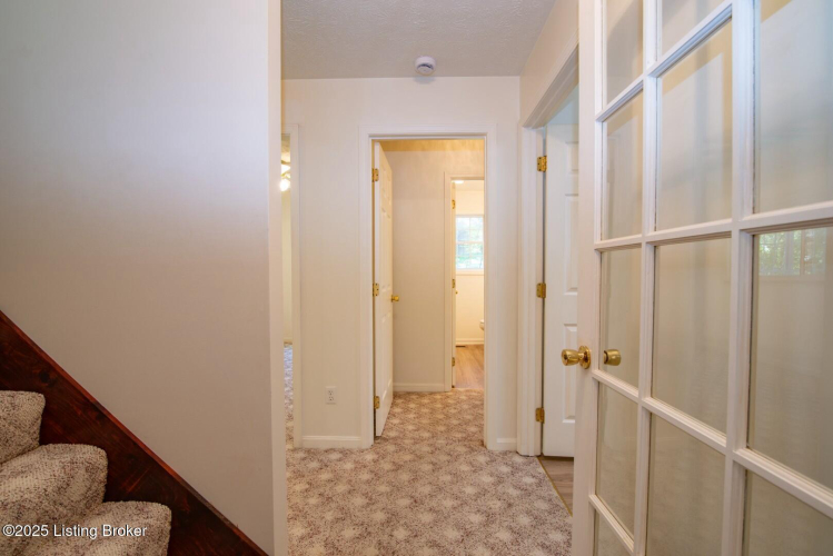 Listing Image 50