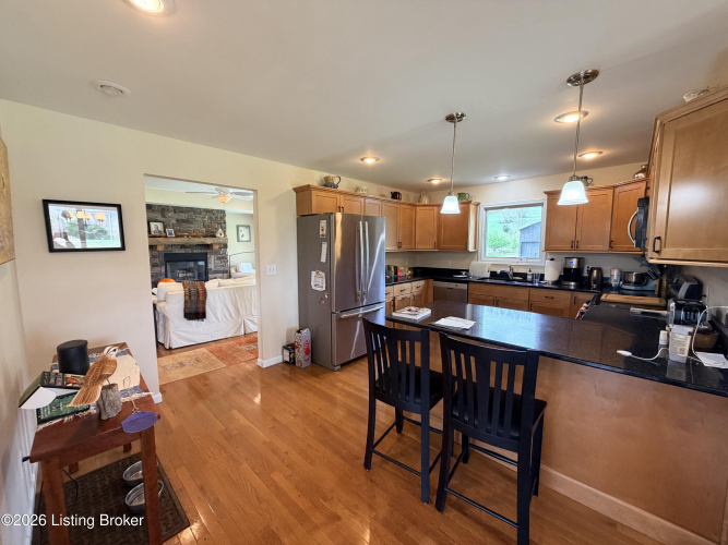 Listing Image 20