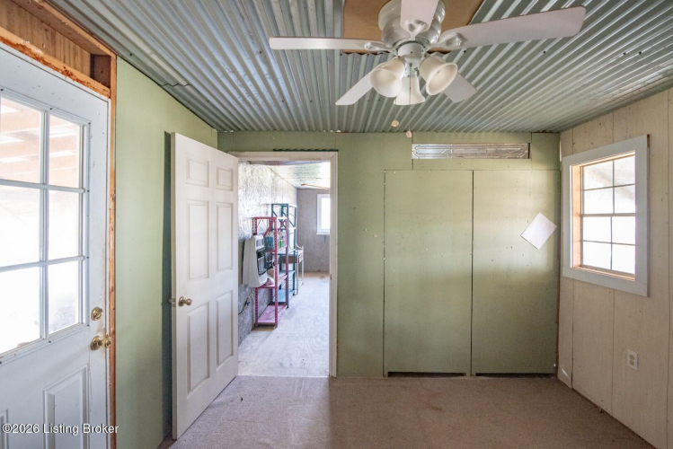 Listing Image 37