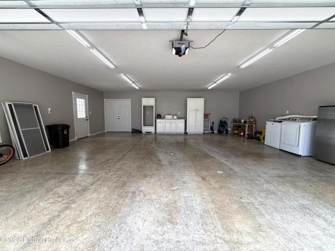 Listing Image 36