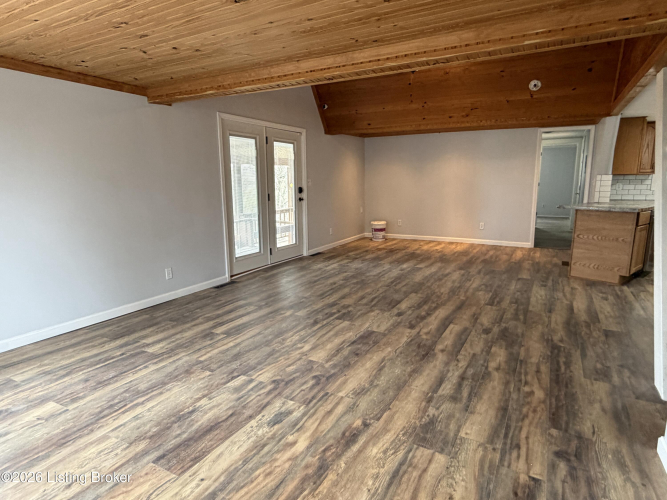 Listing Image 24