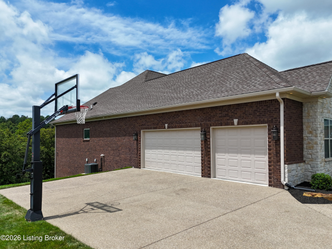 Listing Image 55