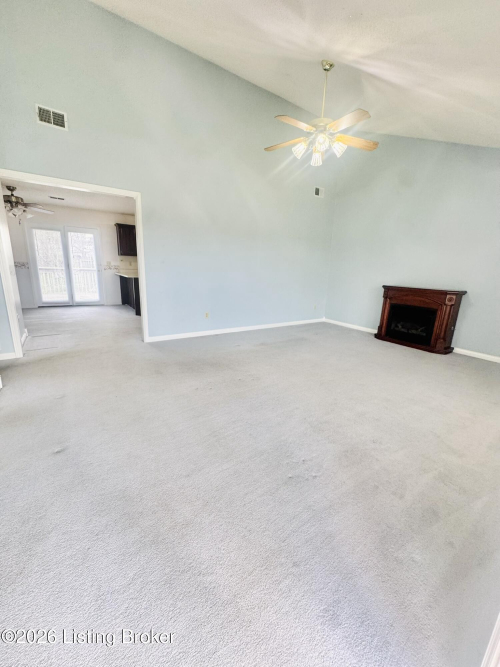 Listing Image 28
