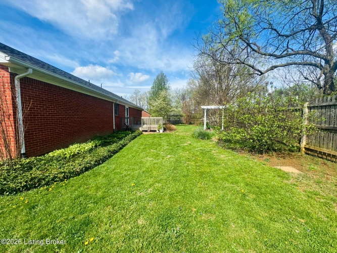 Listing Image 8