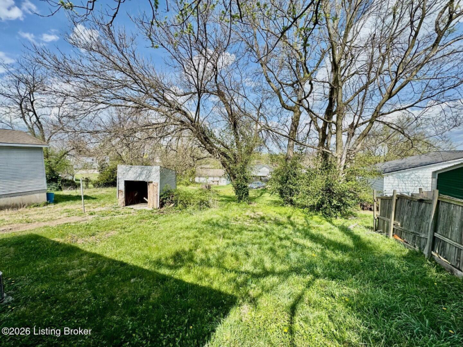 Listing Image 11