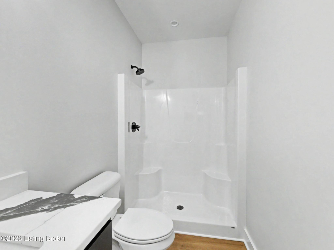 Listing Image 52