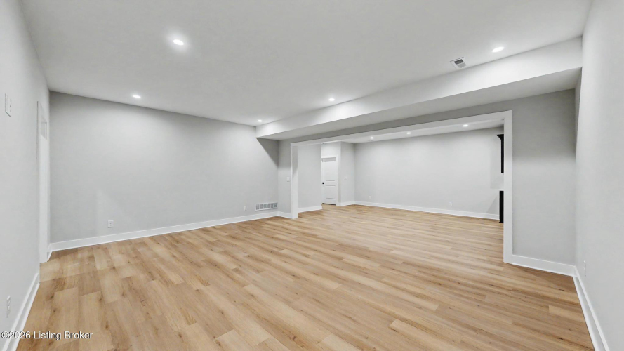Listing Image 58