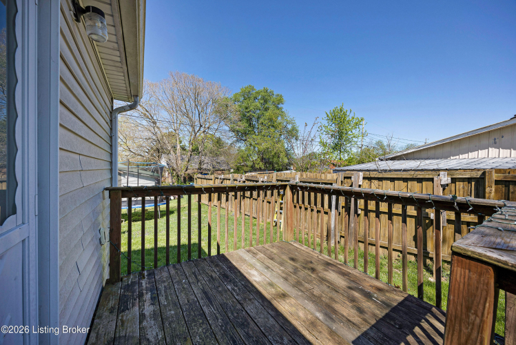 Listing Image 19