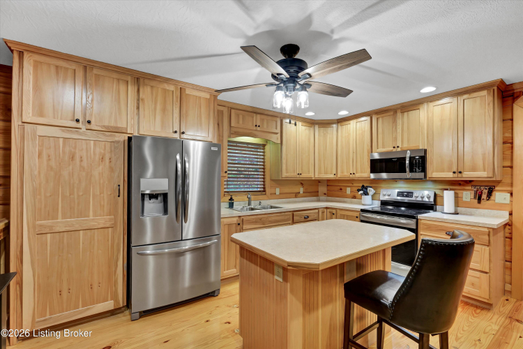 Listing Image 11