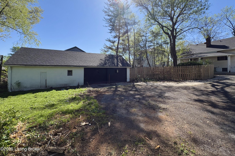 Listing Image 31