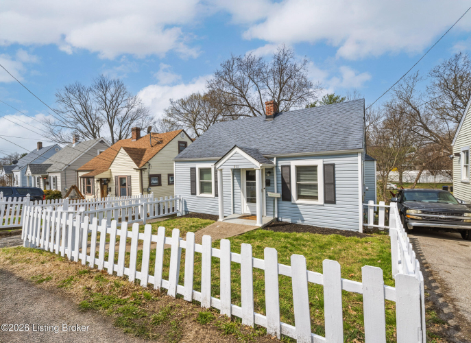 Listing Image 3