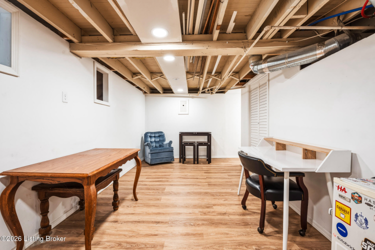 Listing Image 23