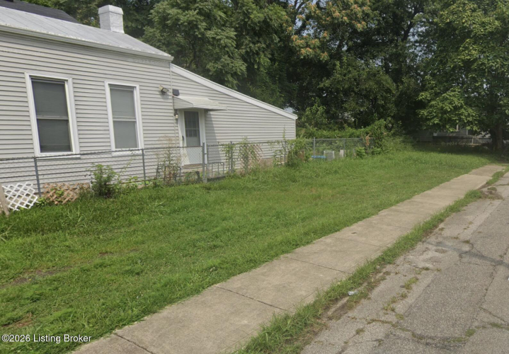 Listing Image 4