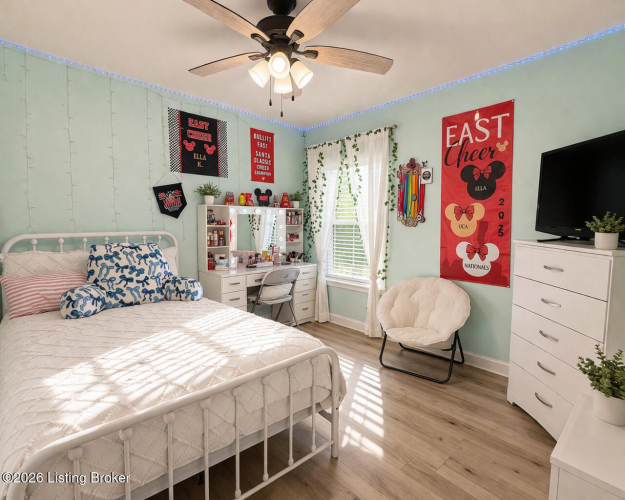 Listing Image 12