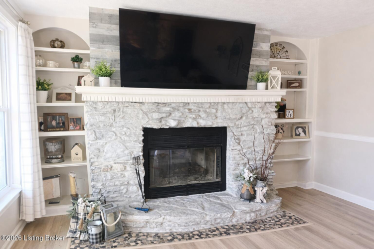 Listing Image 21