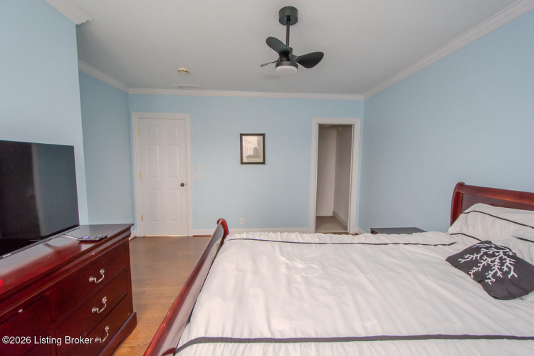 Listing Image 39