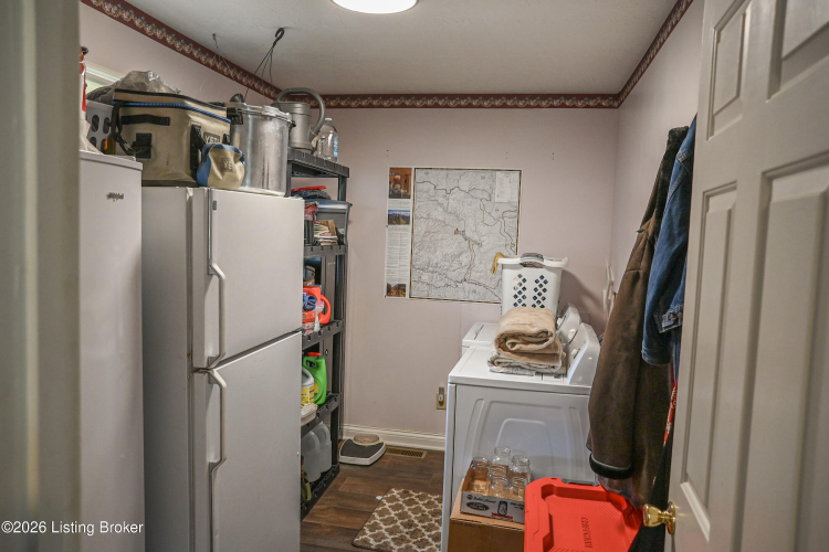 Listing Image 25