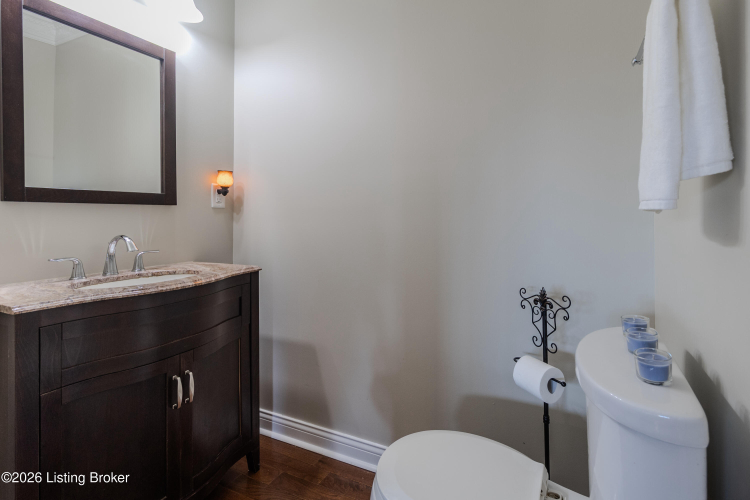 Listing Image 12