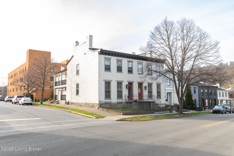 Listing Image 63