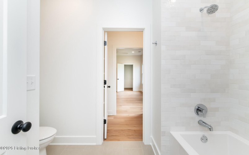 Listing Image 106