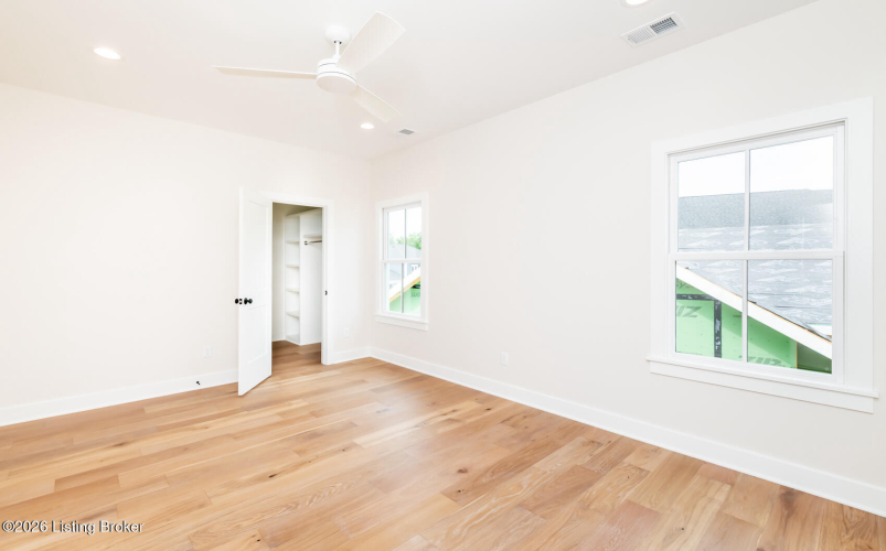 Listing Image 110