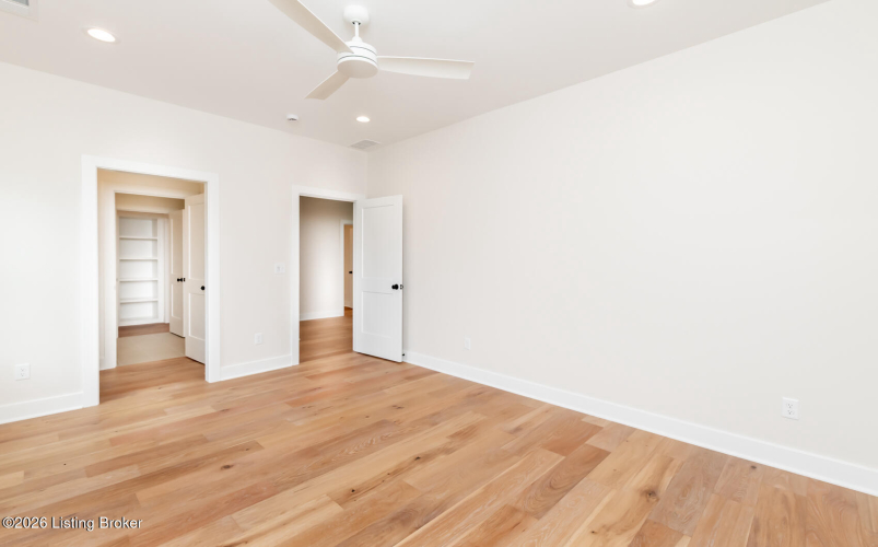 Listing Image 111