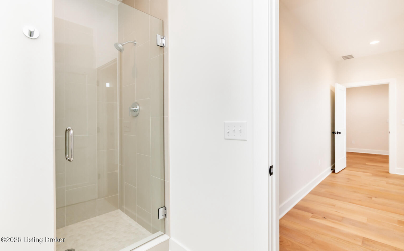 Listing Image 118