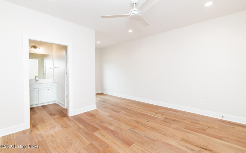 Listing Image 100