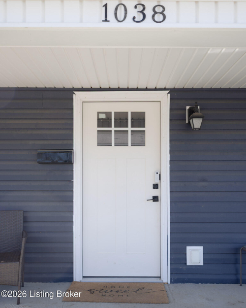 Listing Image 7