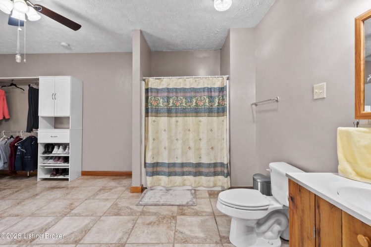 Listing Image 50