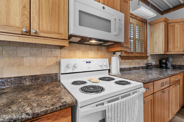 Listing Image 56