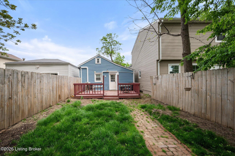 Listing Image 12
