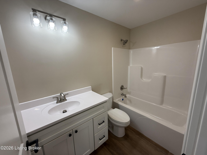 Listing Image 54