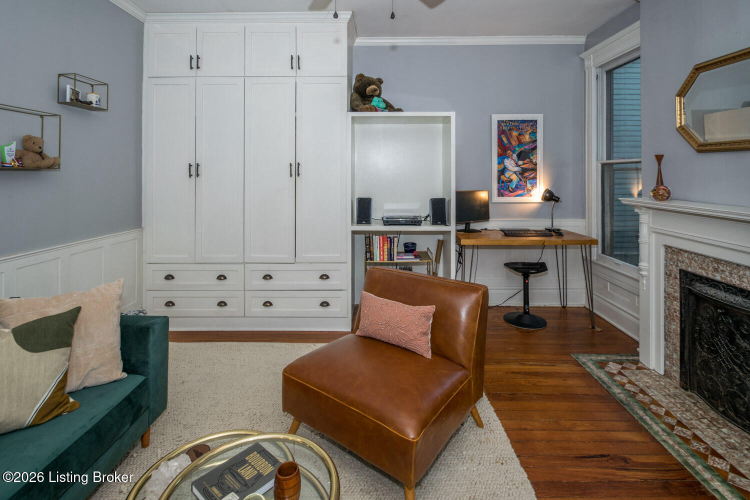 Listing Image 11