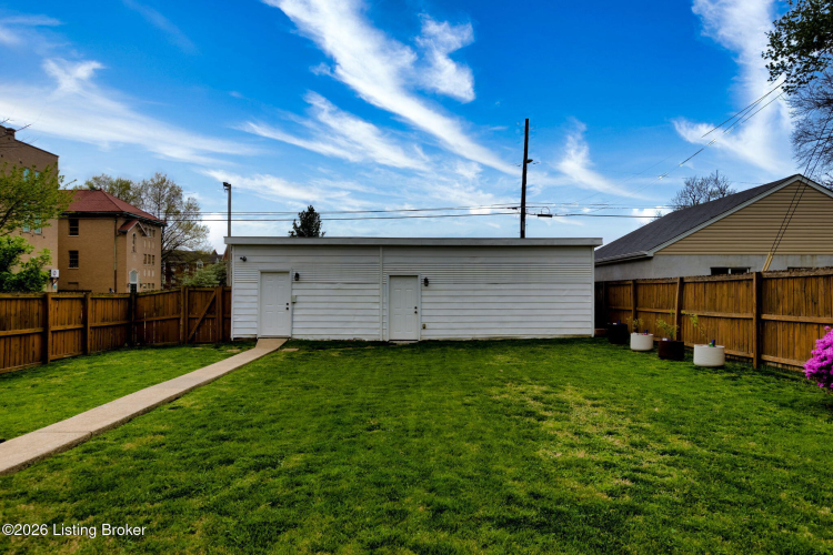 Listing Image 52
