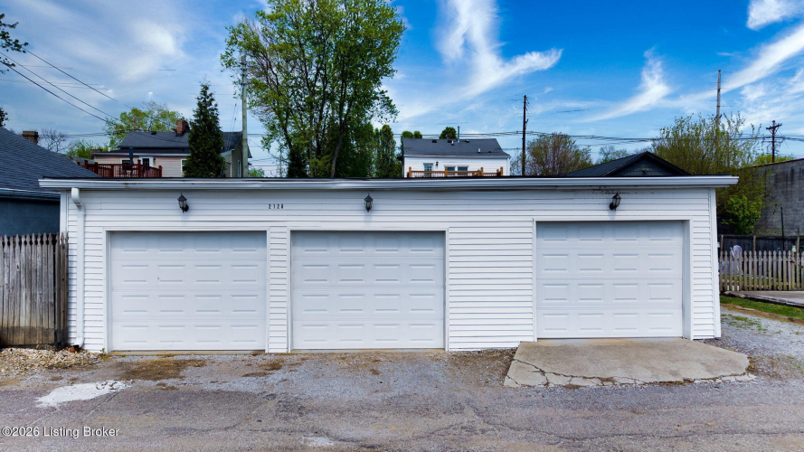 Listing Image 64