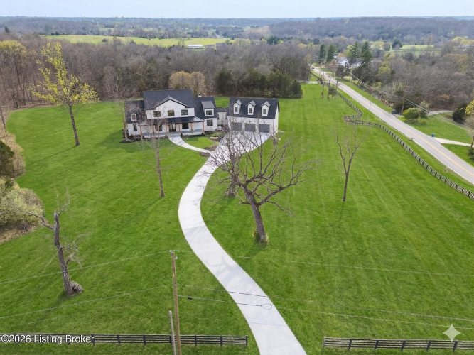 Listing Image 10