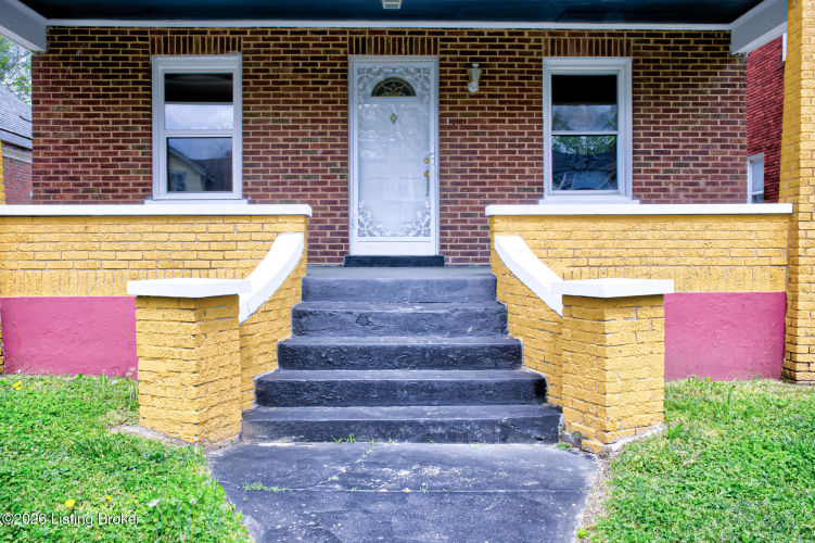 Listing Image 4